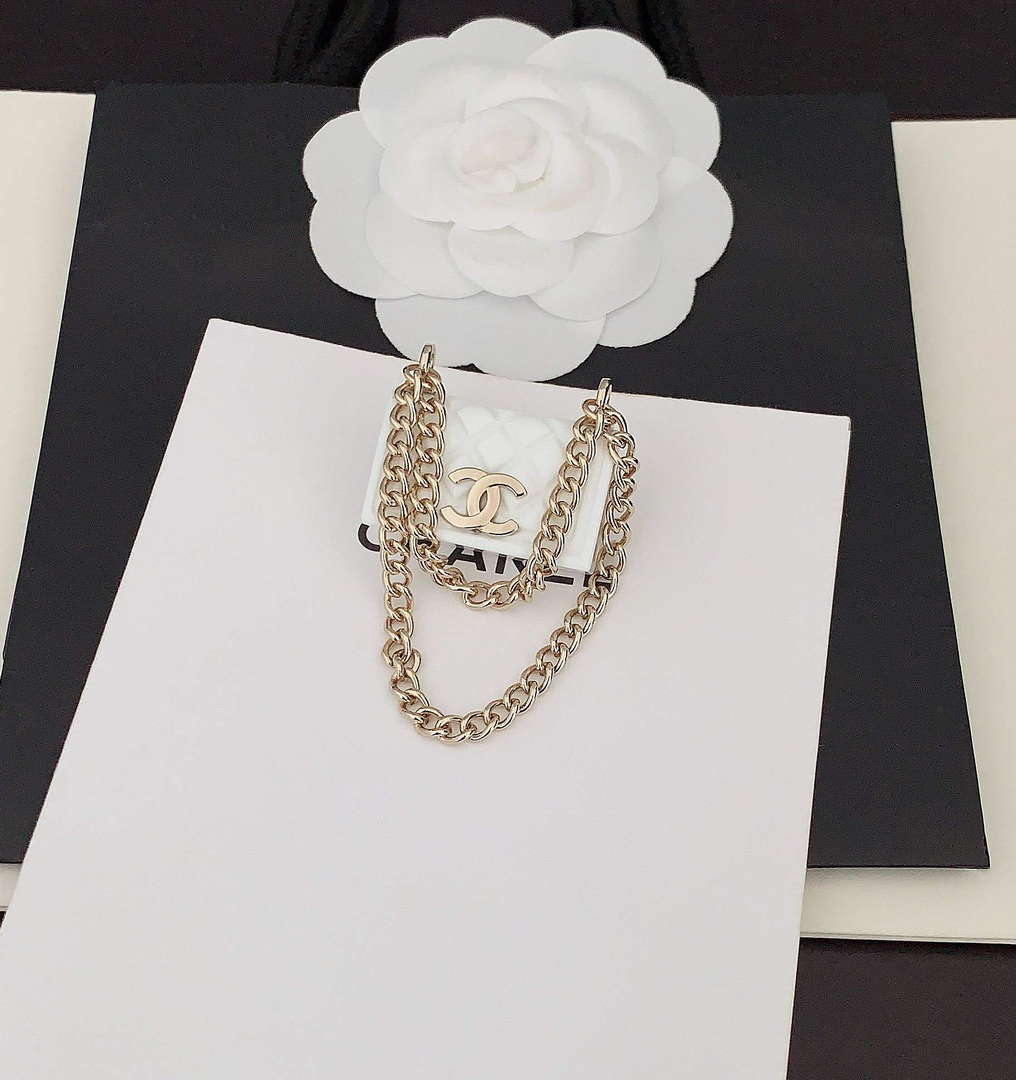 Chanel Brooch Fashion Jewelry CC31845