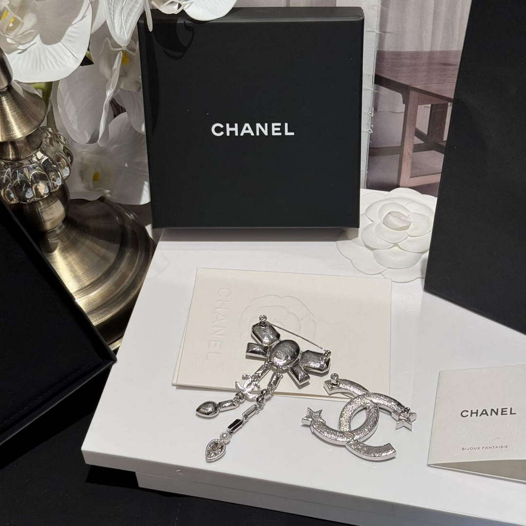Chanel Brooch Fashion Jewelry CC31853