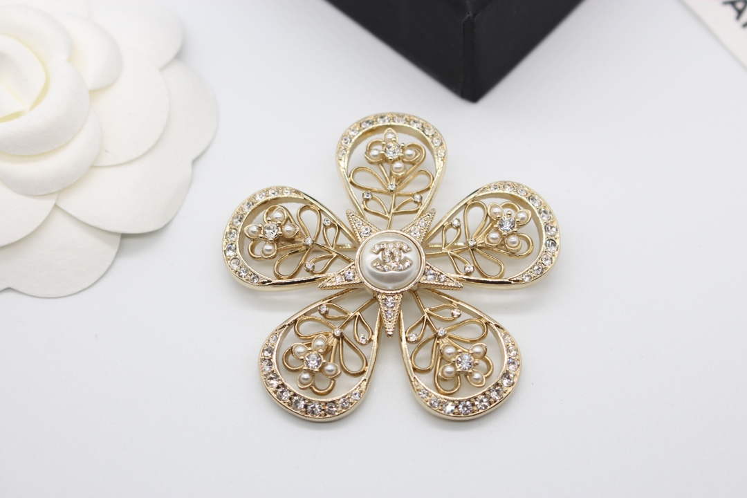 Chanel Brooch Fashion Jewelry CC31855