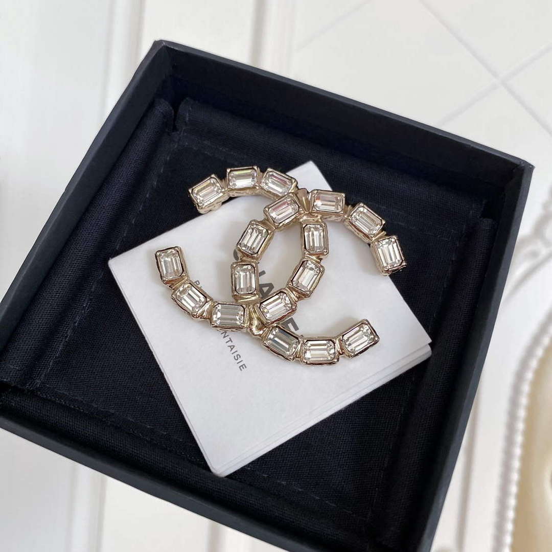 Chanel Brooch Fashion Jewelry CC31856