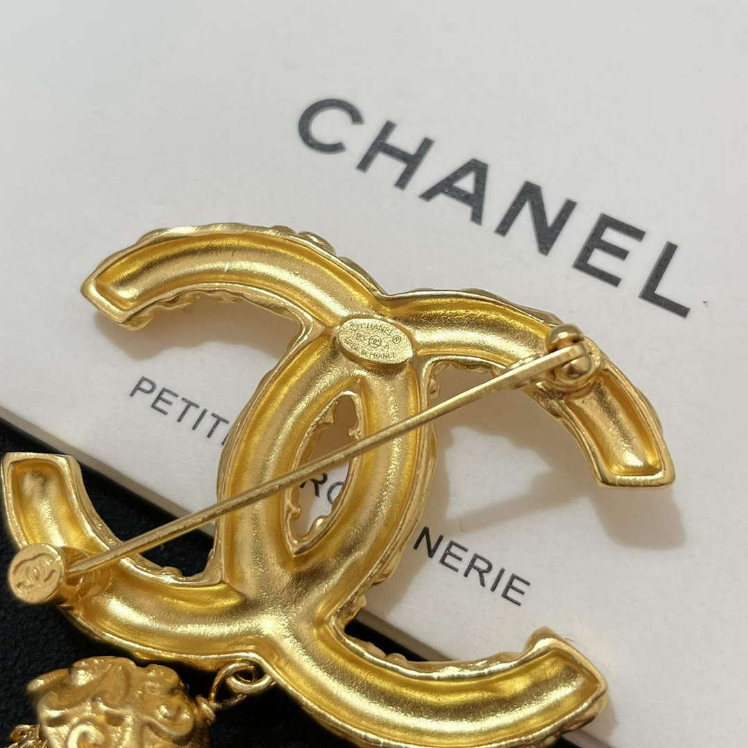 Chanel Brooch Fashion Jewelry CC31858