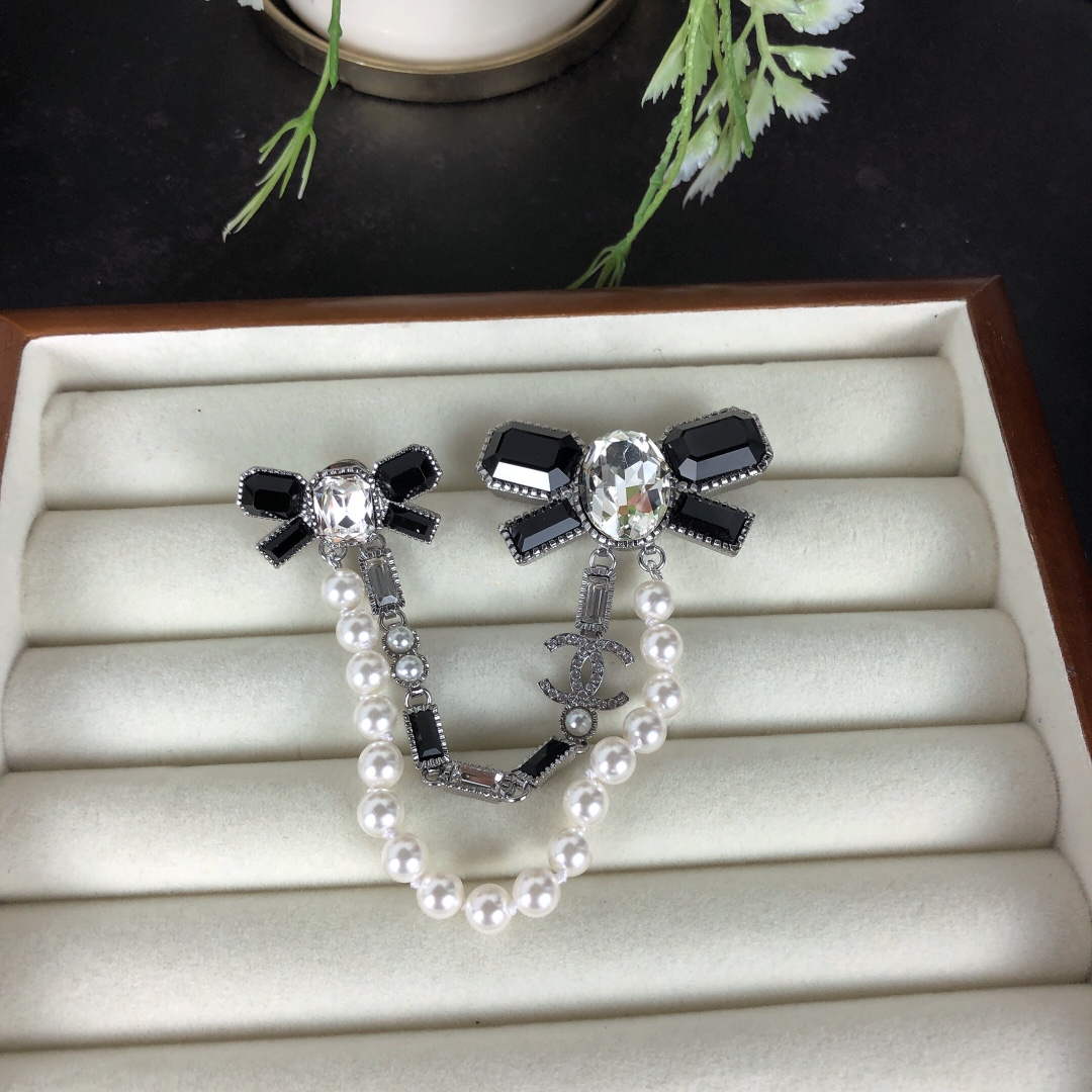Chanel Brooch Fashion Jewelry CC31859