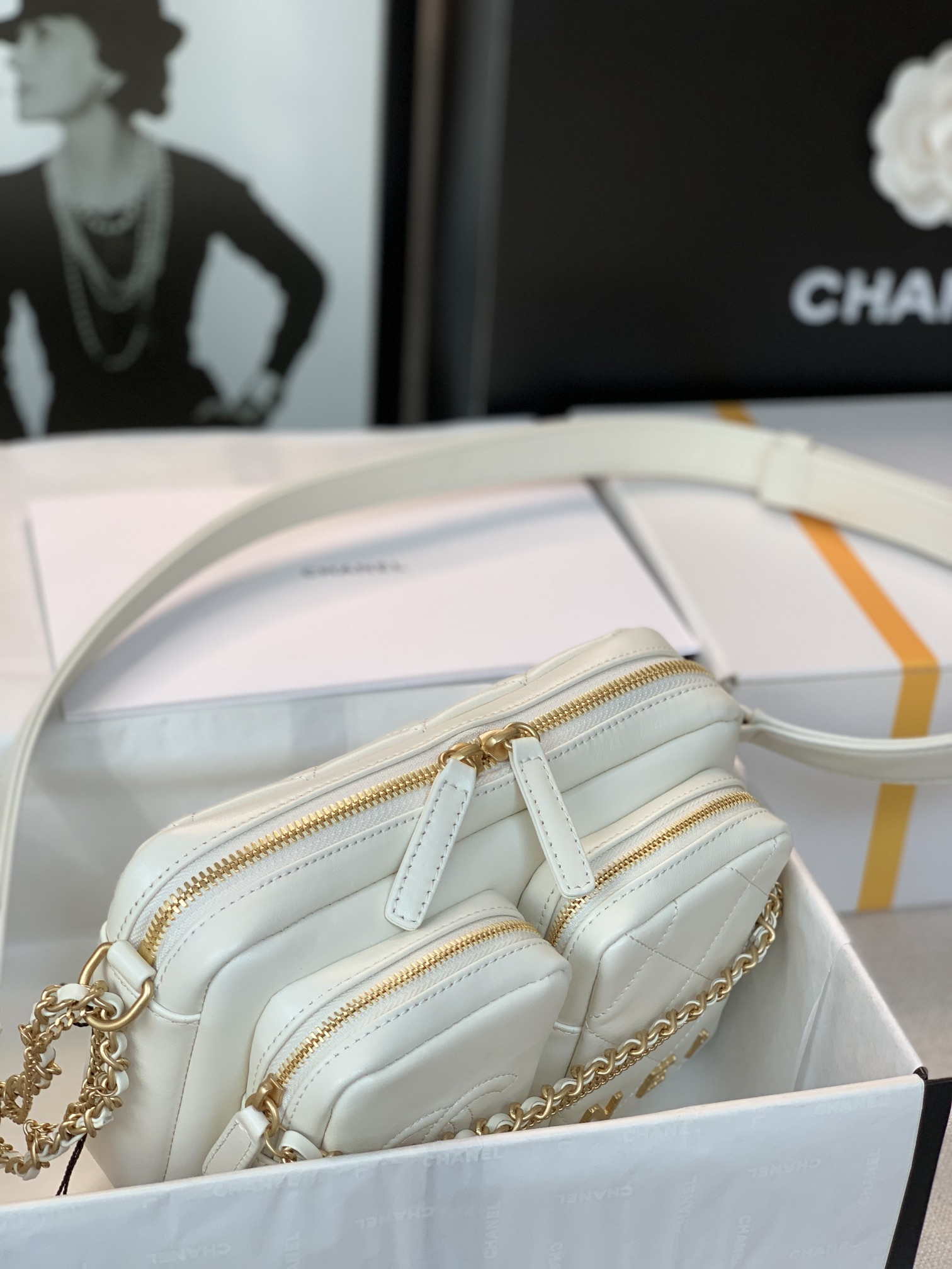 Chanel Camera Case AS2923 Bag White - Default Title - View 4