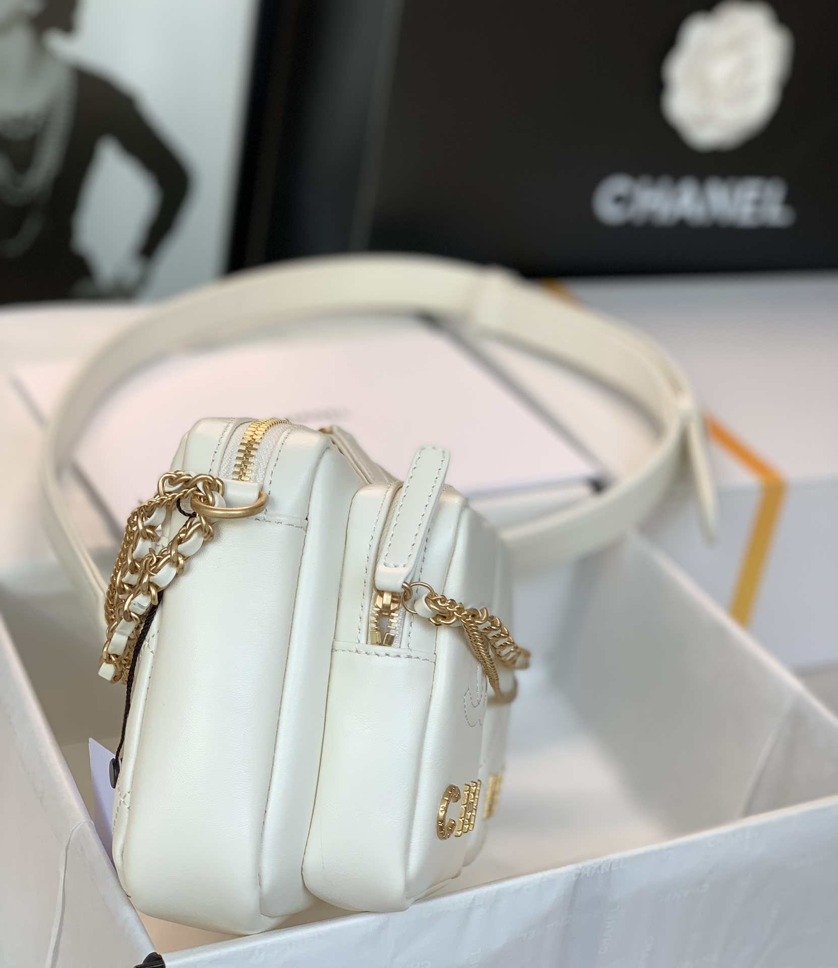 Chanel Camera Case AS2923 Bag White