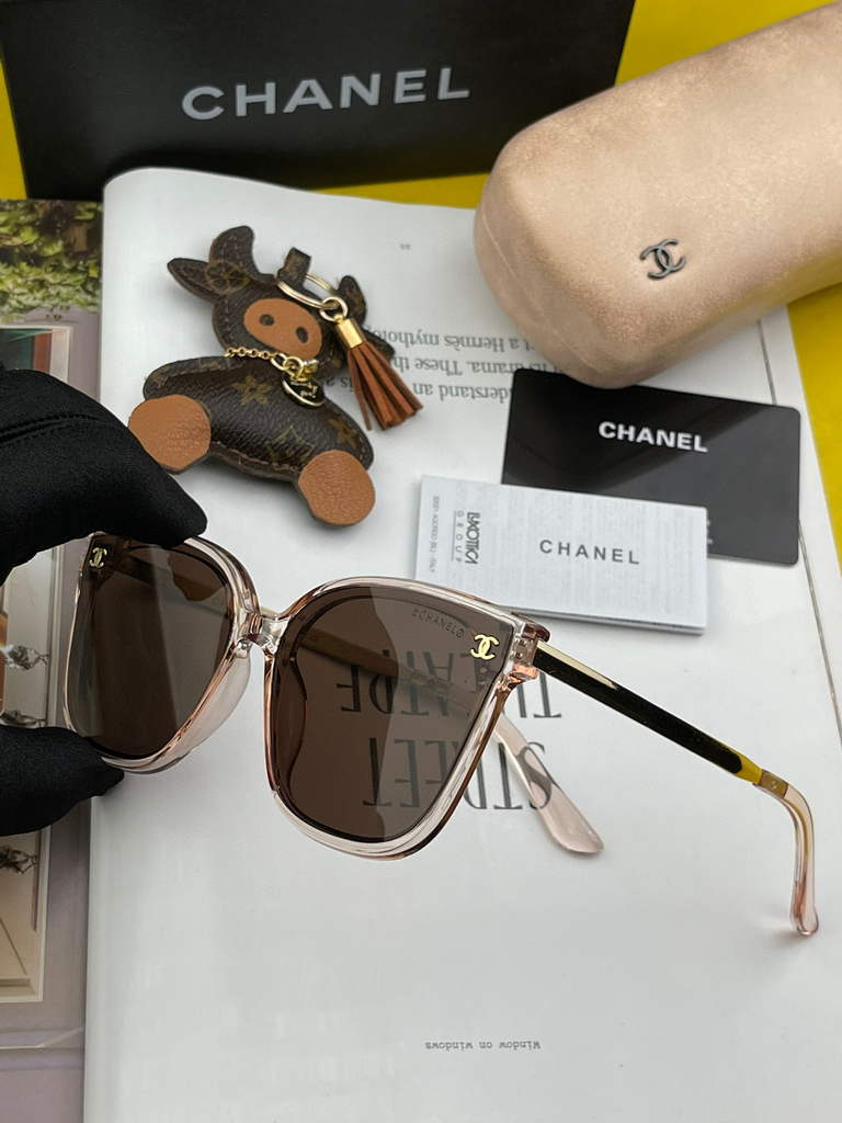 Chanel Cat Eye Sunglasses Chanel Shield Sport Fashion Show 993516