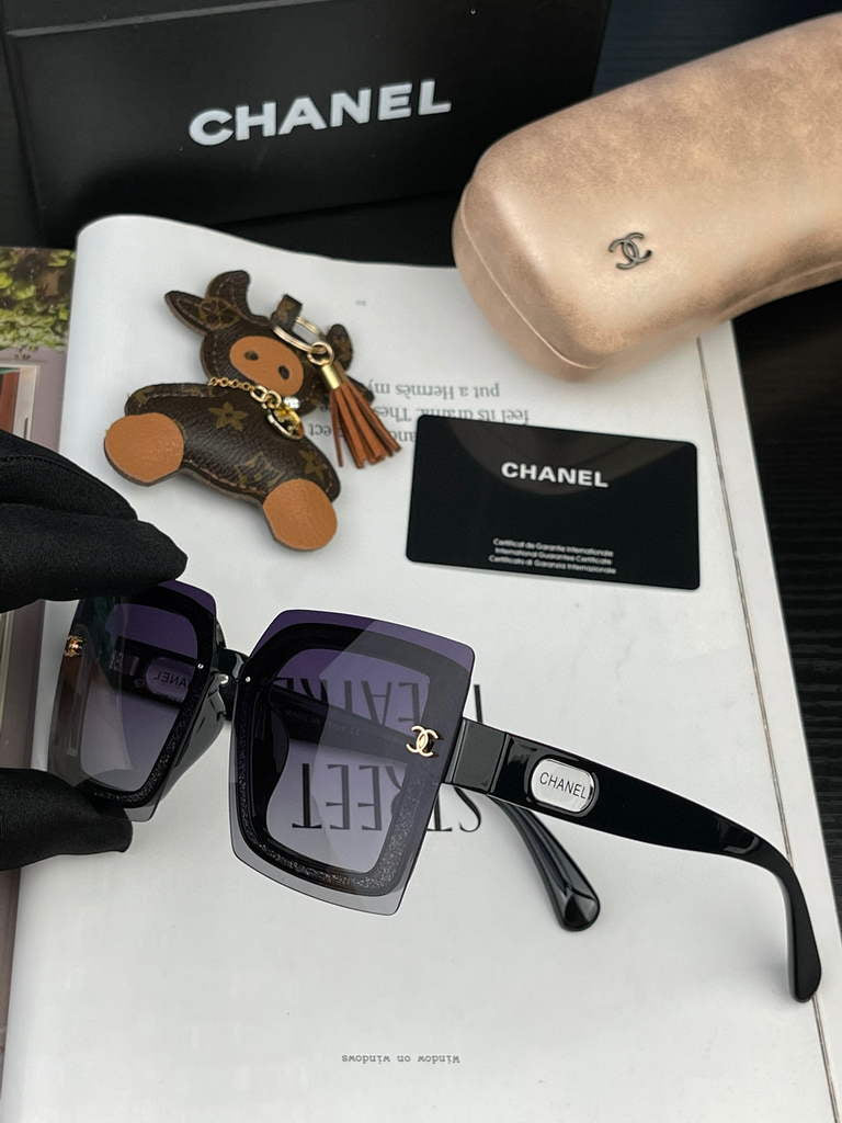Chanel Cat Eye Sunglasses Chanel Shield Sport Fashion Show 993527