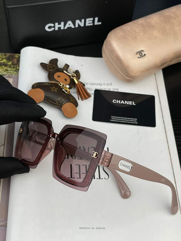Chanel Cat Eye Sunglasses Chanel Shield Sport Fashion Show 993528