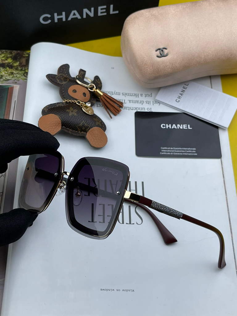 Chanel Cat Eye Sunglasses Chanel Shield Sport Fashion Show 993553