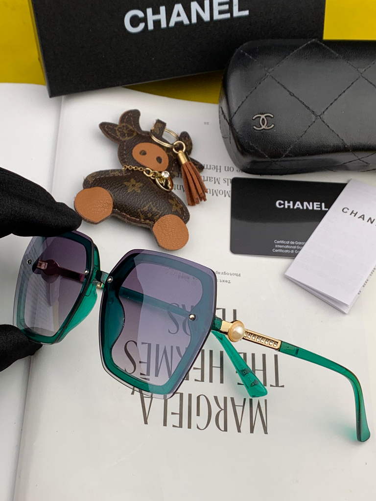 Chanel Cat Eye Sunglasses Chanel Shield Sport Fashion Show 993596