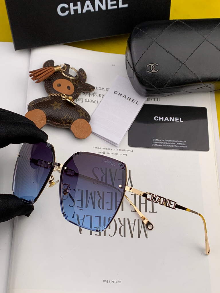 Chanel Cat Eye Sunglasses Chanel Shield Sport Fashion Show 993598