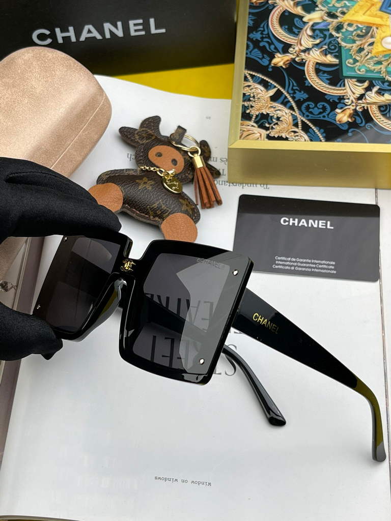 Chanel Cat Eye Sunglasses Chanel Shield Sport Fashion Show 993608