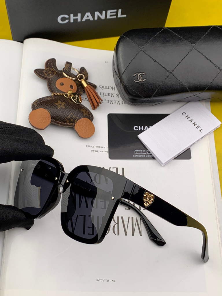 Chanel Cat Eye Sunglasses Chanel Shield Sport Fashion Show 993627