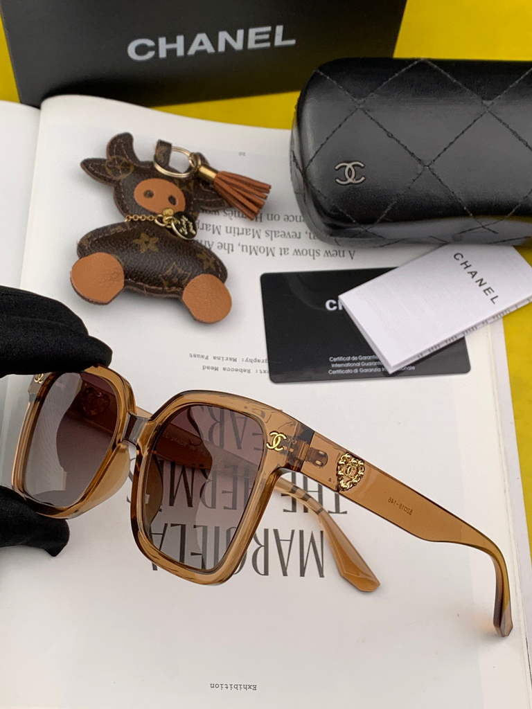 Chanel Cat Eye Sunglasses Chanel Shield Sport Fashion Show 993629