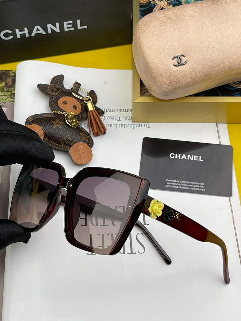 Chanel Cat Eye Sunglasses Chanel Shield Sport Fashion Show 993630