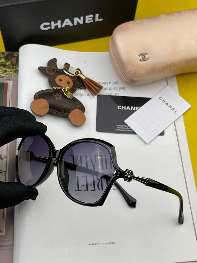 Chanel Cat Eye Sunglasses Chanel Shield Sport Fashion Show 993633