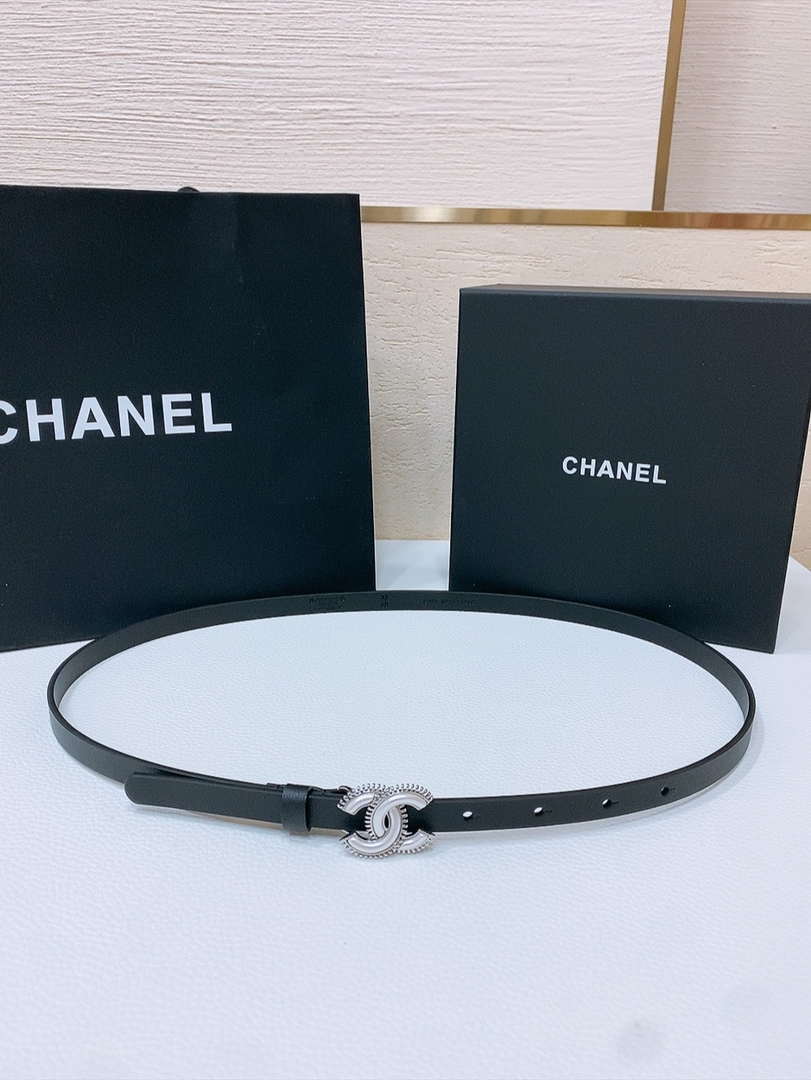 Chanel CC resin white with chain teeth gold and silver logo buckle 1.5cm AA0916