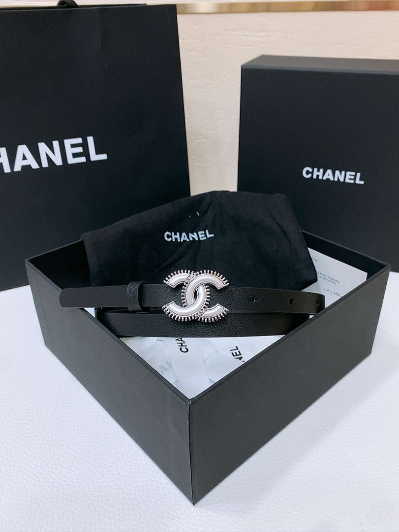 Chanel CC resin white with chain teeth gold and silver logo buckle 1.5cm AA0916