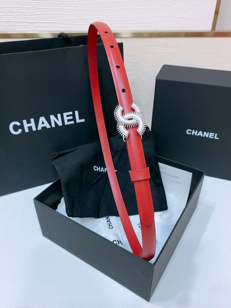 Chanel CC resin white with chain teeth gold and silver logo buckle 1.5cm AA0919