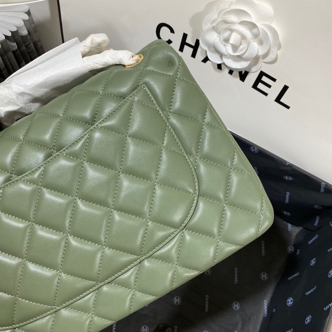 Chanel CF A01113 Classic Flap Bag in Lambskin Green