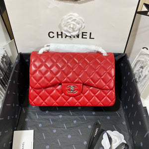 Chanel CF A01113 Classic Flap Bag in Lambskin Red - Default Title - View 1