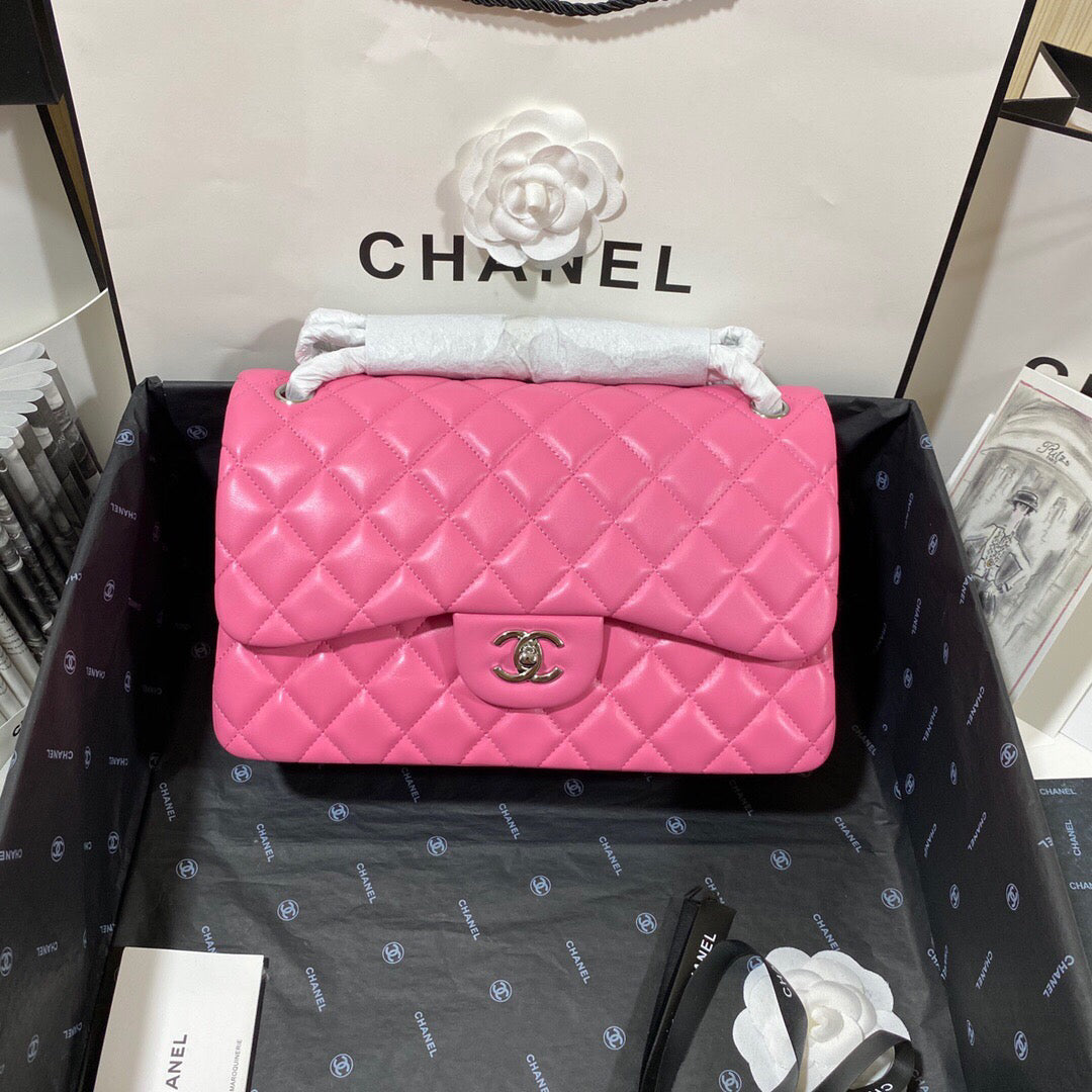 Chanel CF A01113 Classic Flap Bag in Lambskin Pink - Default Title - View 1