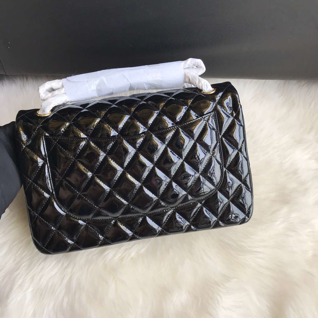 Chanel CF A01113 Jumbo Classic Flap Bag in Black Patent leather Gold