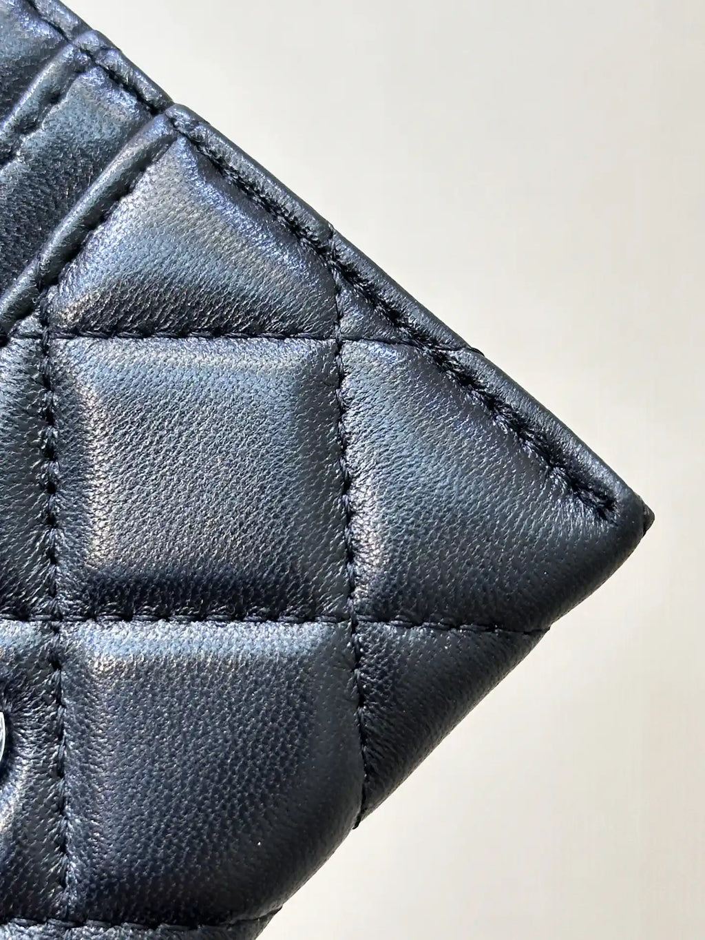 Chanel Classic Card Holder Lambskin AP4472