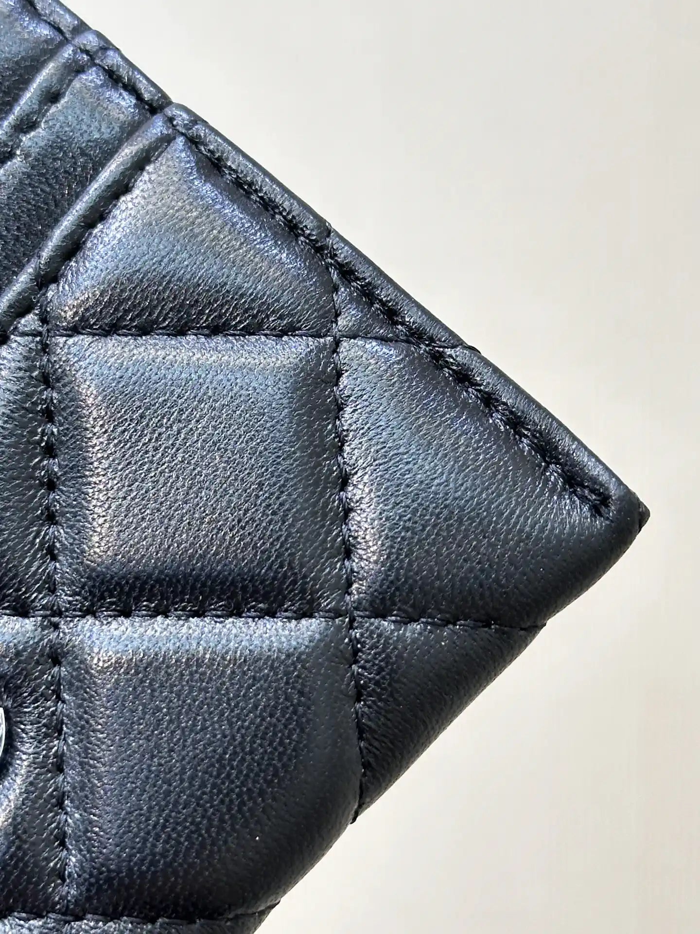 Chanel Classic Card Holder Lambskin AP4472