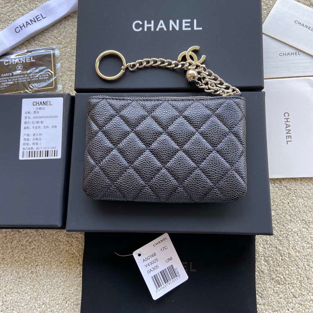 Chanel Classic Card Holder Zipper Grained shiny Calfskin A50168 Black Silver