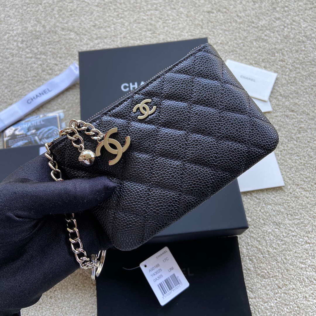 Chanel Classic Card Holder Zipper Grained shiny Calfskin A50168 Black Silver