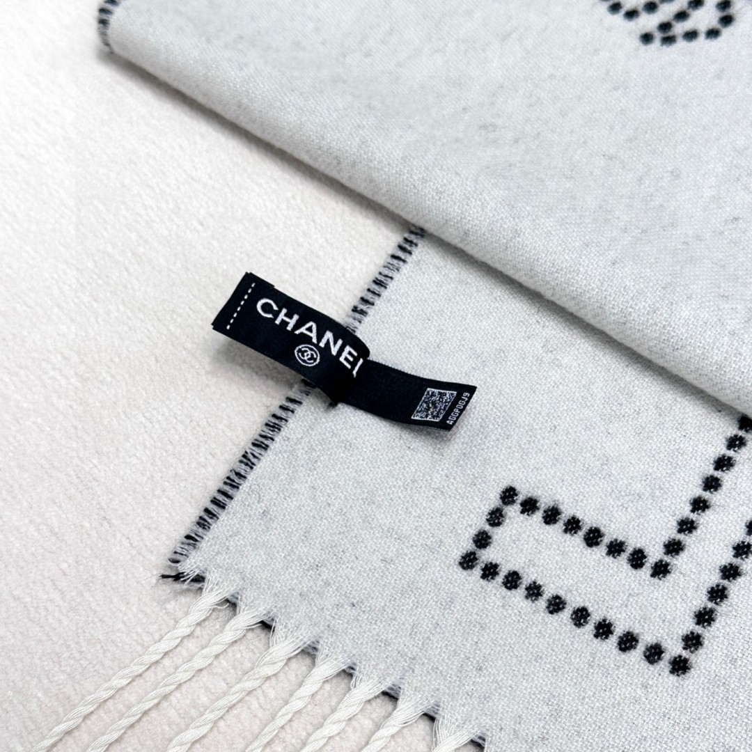 Chanel Classic Scarf Designer Scarf C88728
