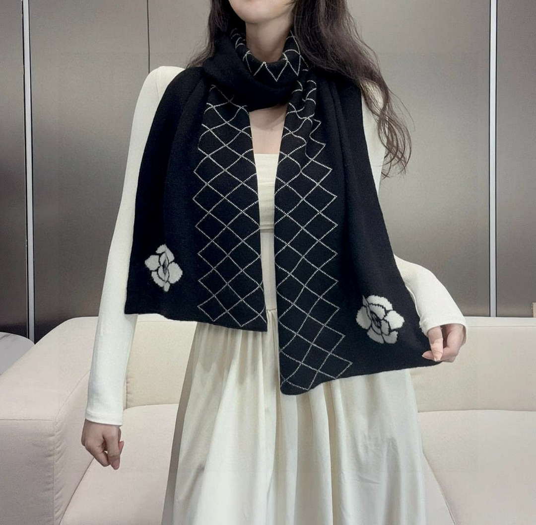Chanel Classic Scarf Designer Scarf C88729