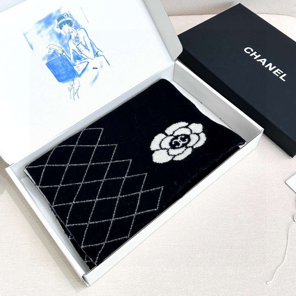 Chanel Classic Scarf Designer Scarf C88729