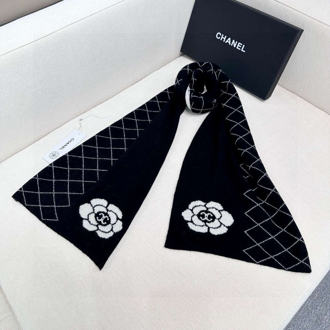 Chanel Classic Scarf Designer Scarf C88729