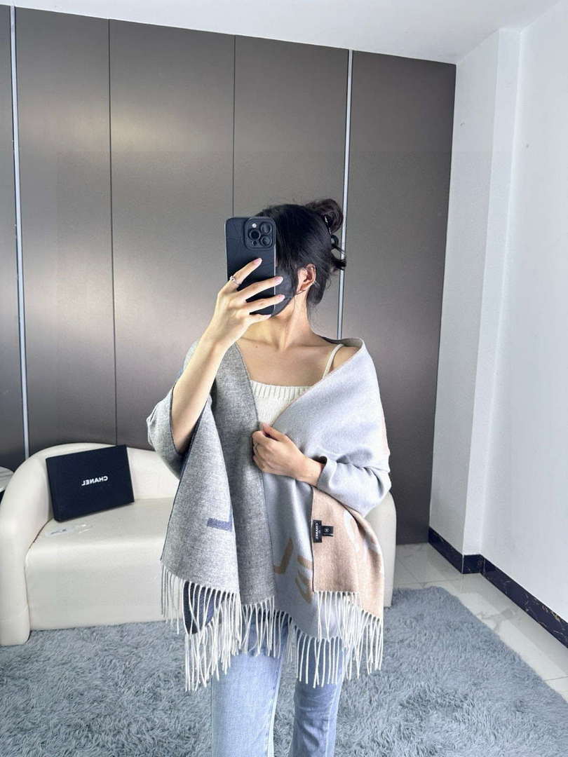 Chanel Classic Scarf Designer Scarf C88731
