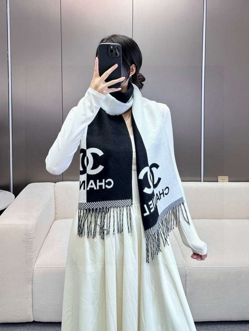 Chanel Classic Scarf Designer Scarf C88732