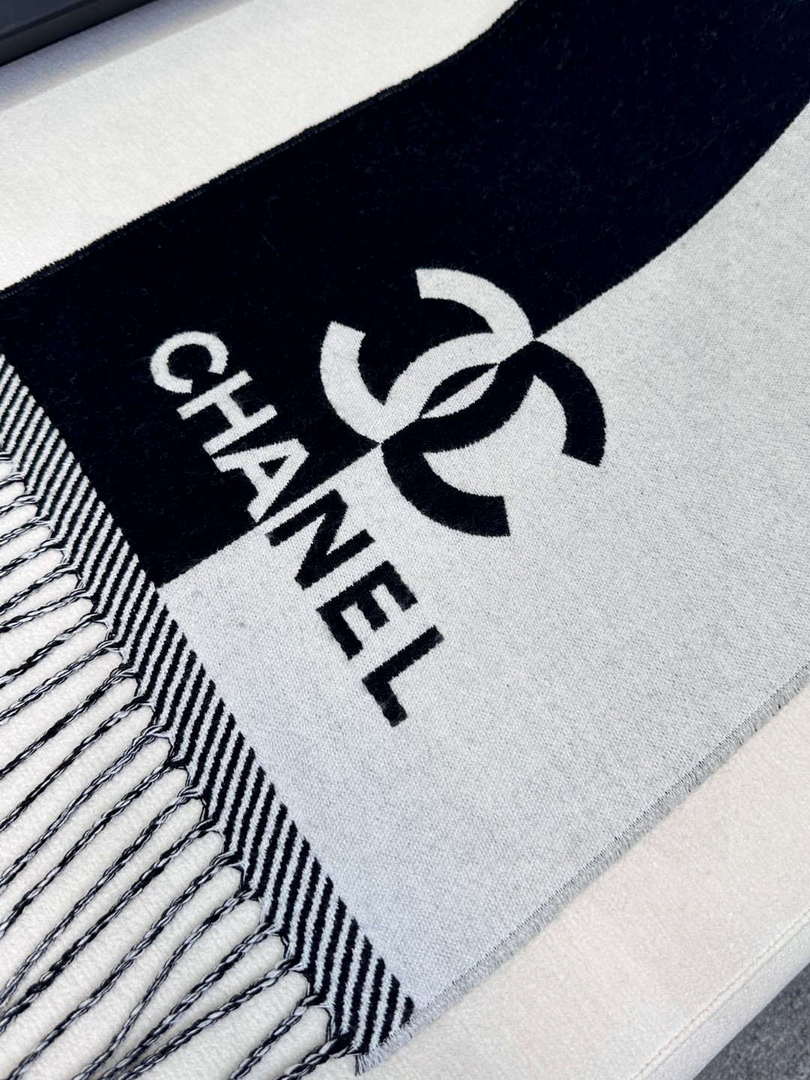 Chanel Classic Scarf Designer Scarf C88732