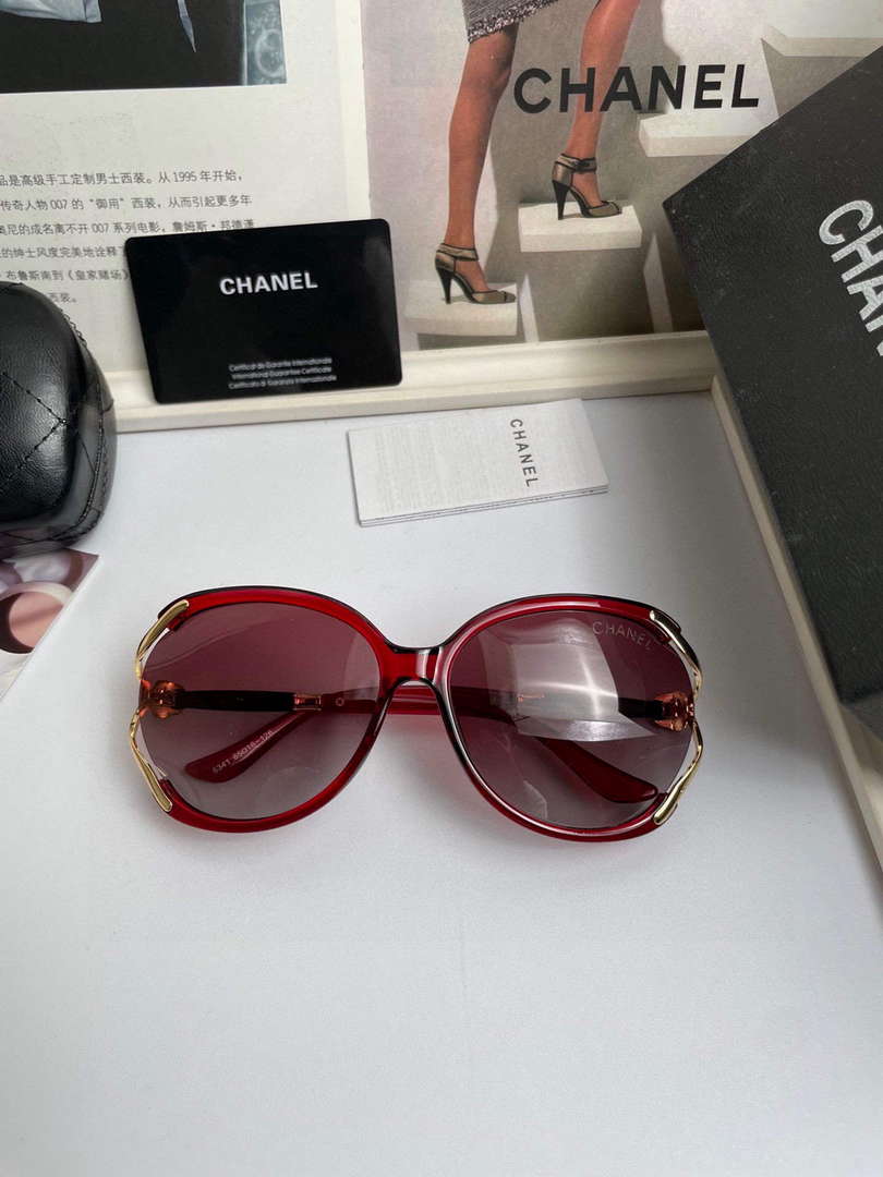 Chanel Classic Sunglasses C83170 - Default Title - View 1