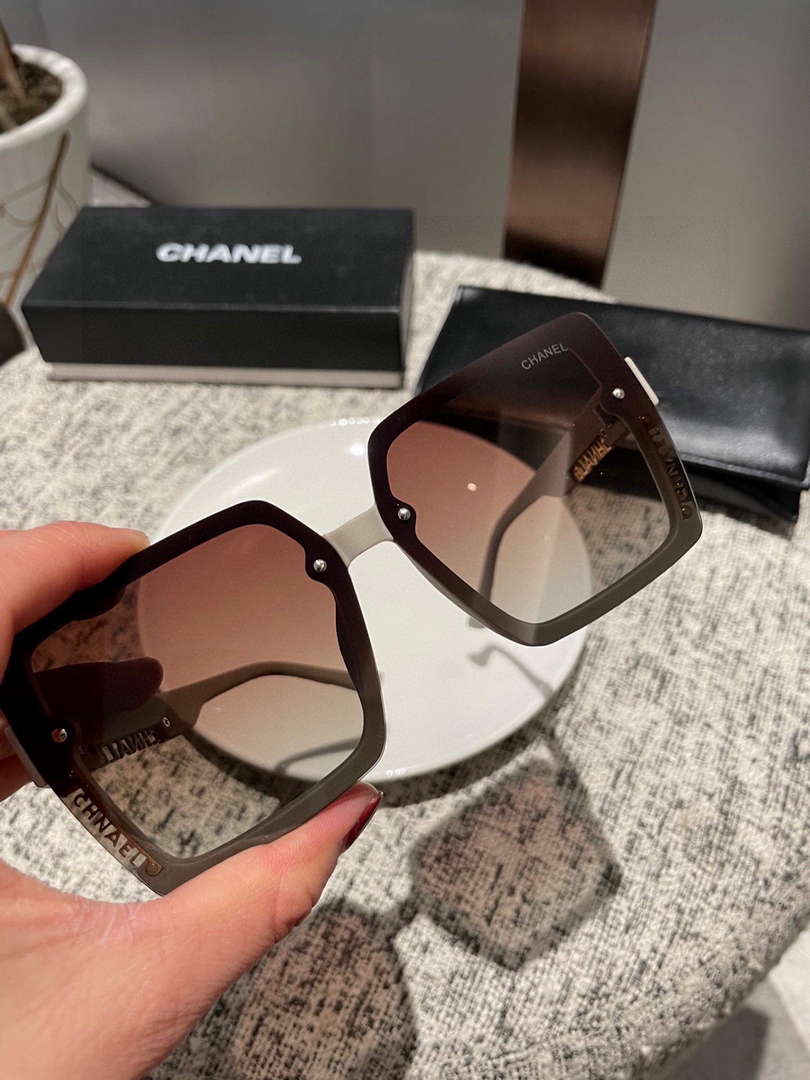 Chanel Classic Sunglasses C83179