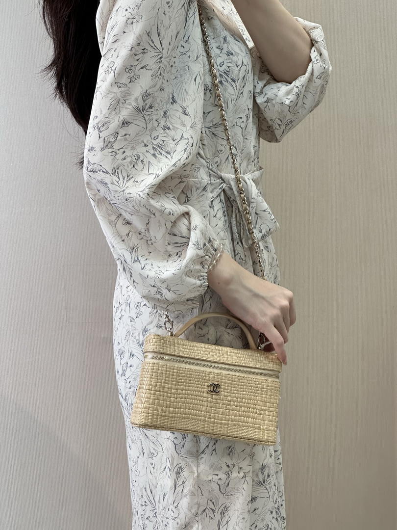 Chanel Classic Vanity with Chain Braided Raffia & Gold-Tone Metal AP4385 Nature