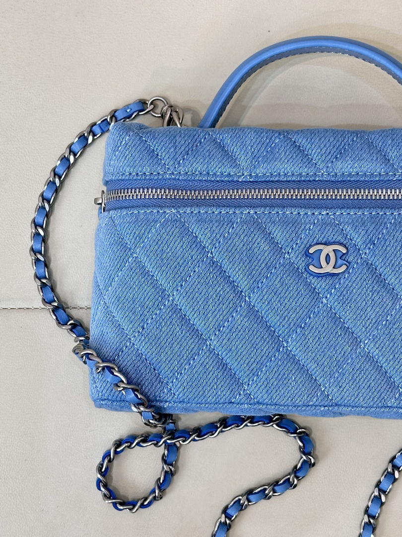 Chanel Classic Vanity with Chain Denim & Gold-Tone Metal AP4385 Blue - Default Title - View 4