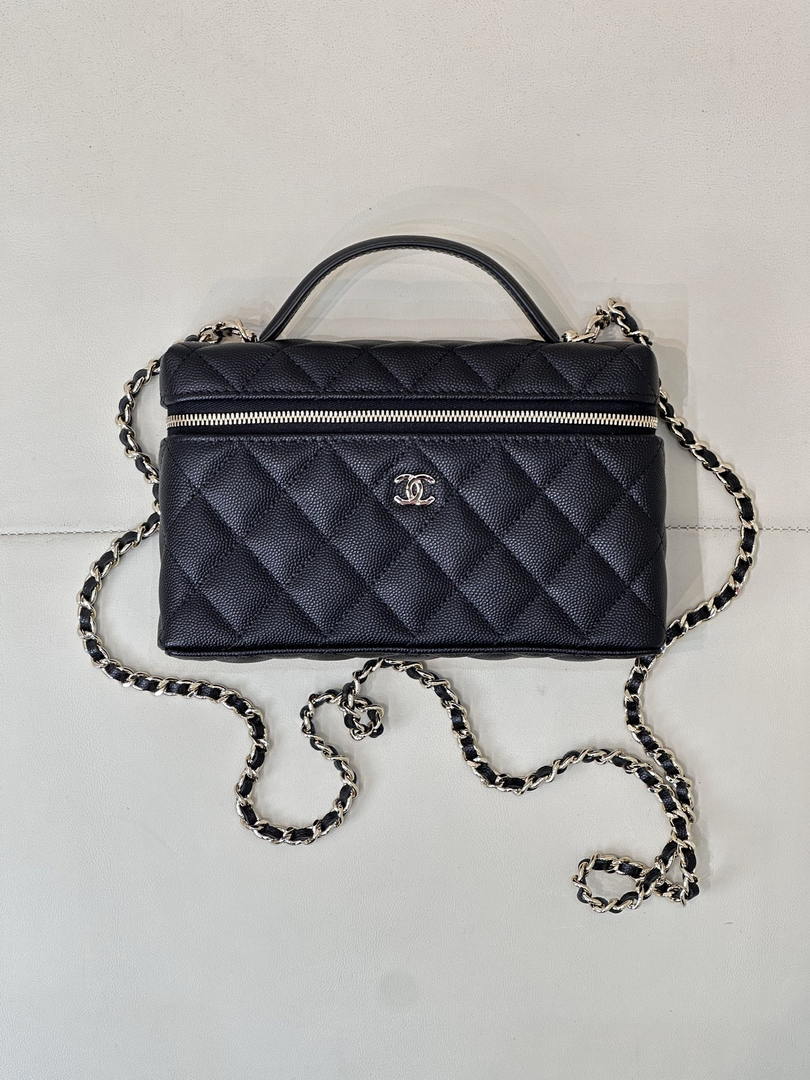 Chanel Classic Vanity with Chain Grained Shiny Calfskin & Gold-Tone Metal AP4385 Black