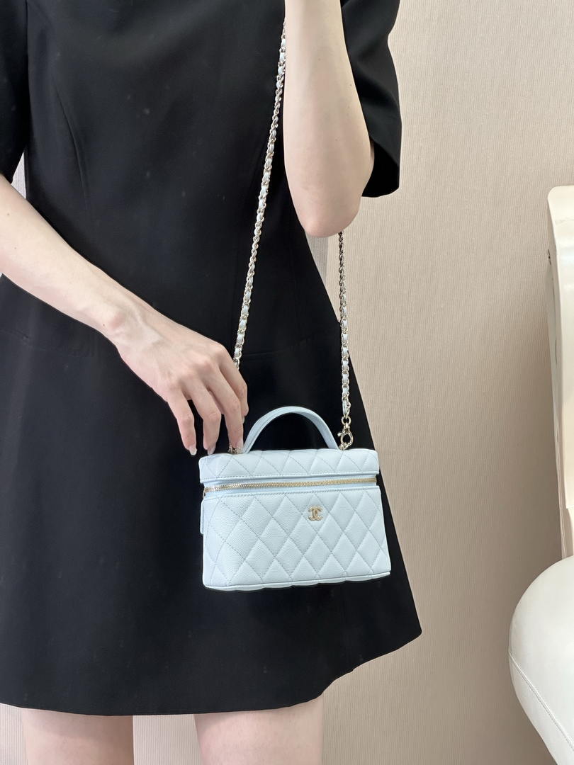 Chanel Classic Vanity with Chain Grained Shiny Calfskin & Gold-Tone Metal AP4385 Blue