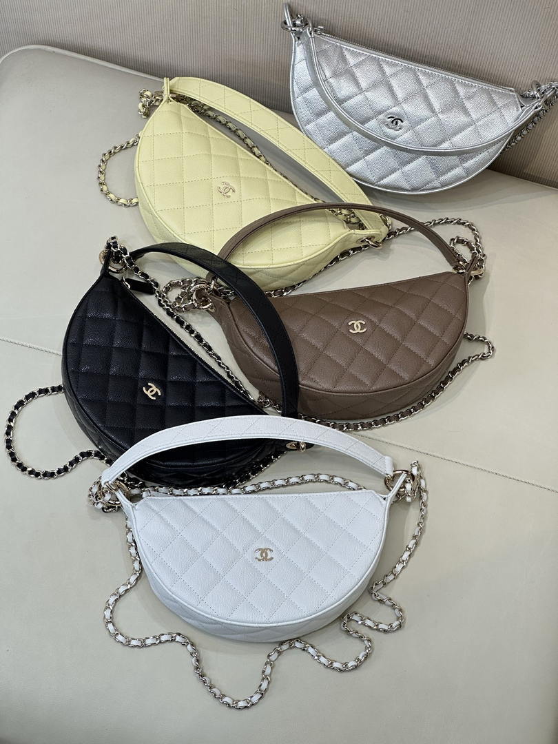 Chanel Clutch with chain Lambskin & Gold-Tone Metal AP5094 Silver