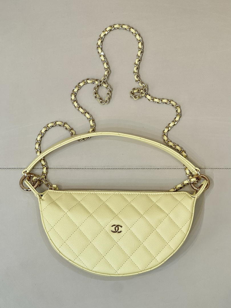 Chanel Clutch with chain Lambskin & Gold-Tone Metal AP5094 Yellow