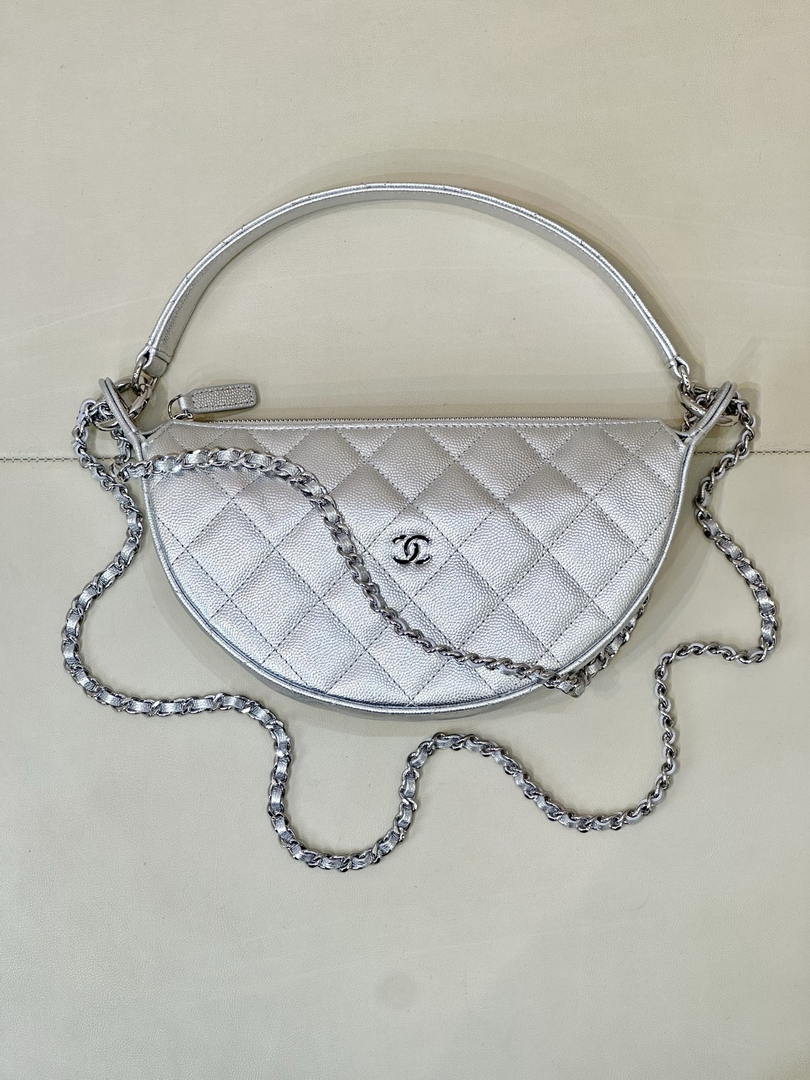 Chanel Clutch with chain Lambskin & Gold-Tone Metal AP5094 Silver