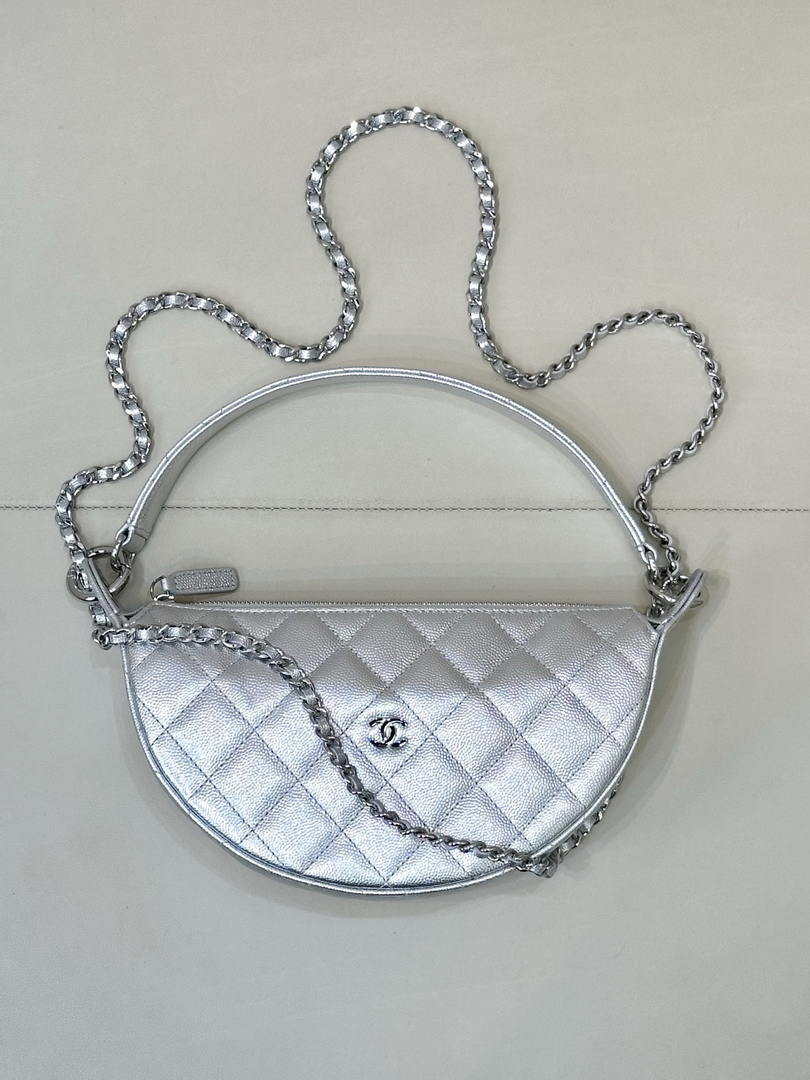 Chanel Clutch with chain Lambskin & Gold-Tone Metal AP5094 Silver