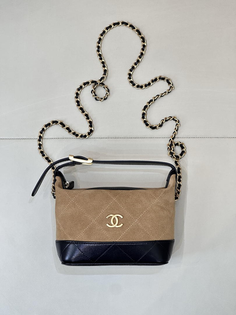 Chanel  Clutch with chain  Suede Calfskin  Shiny Lambskin & Gold-Tone Metal  AP5187 Camel & Black