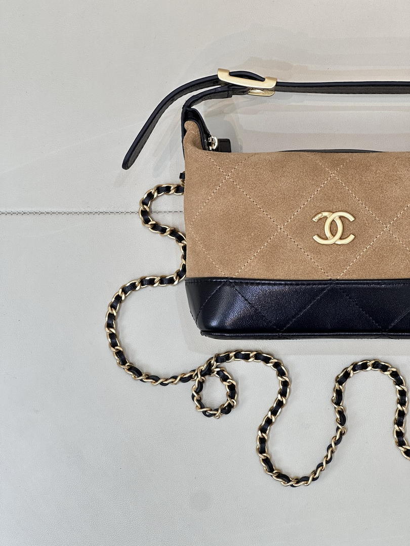 Chanel  Clutch with chain  Suede Calfskin  Shiny Lambskin & Gold-Tone Metal  AP5187 Camel & Black - Default Title - View 5
