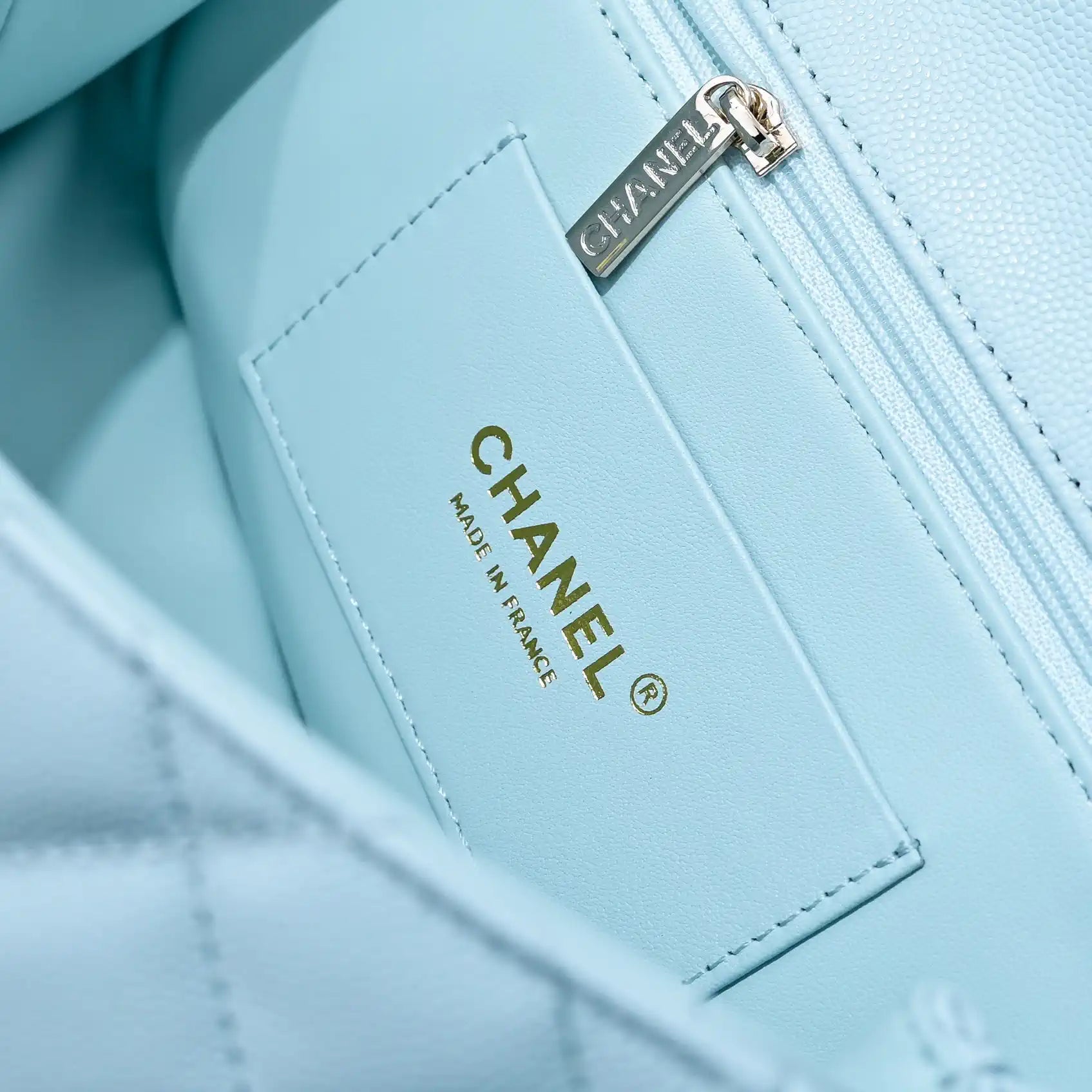 Chanel Crush Handle box Bag Calfskin AS5554 Blue